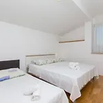 In Kastel Novi Mit Meerblick, Balkon, Klimaanlage, W-lan 5110-1