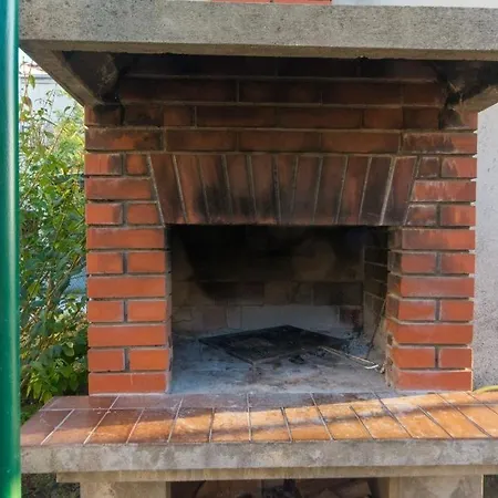In Kastel Novi Mit Meerblick, Balkon, Klimaanlage, W-lan 5110-1 Apartmán *